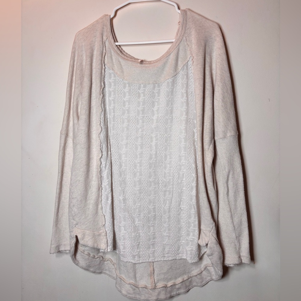 🌸Free People Embroidered Lace Crew🌸